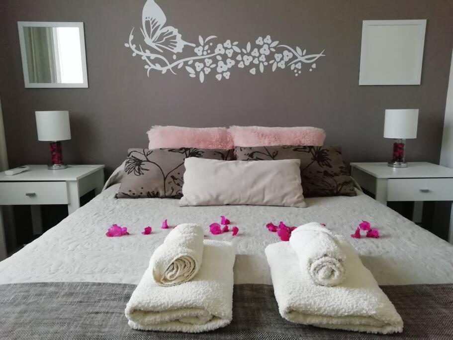 Apartamento PETIT RIVADAVIA en el corazón de Mendoza Exterior foto