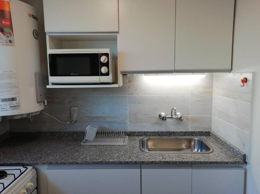 Apartamento PETIT RIVADAVIA en el corazón de Mendoza Exterior foto