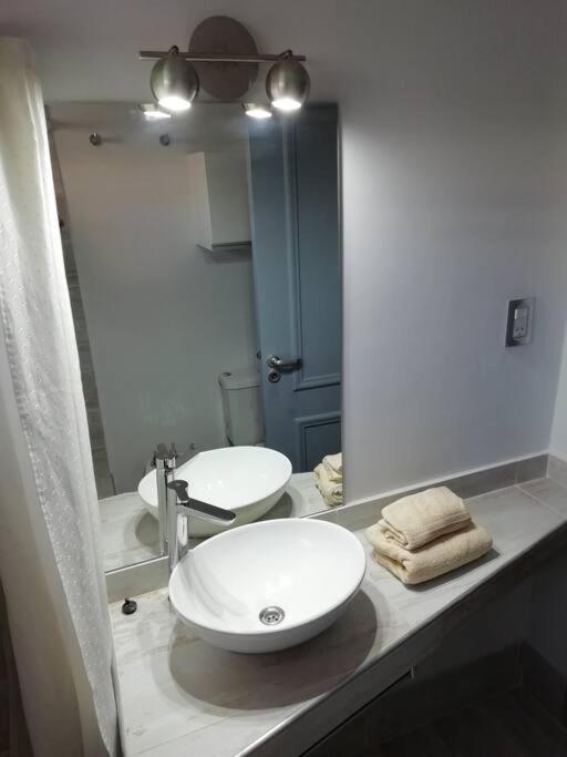 Apartamento PETIT RIVADAVIA en el corazón de Mendoza Exterior foto